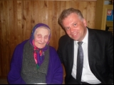 Komaje (Białoruś), czerwiec 2014, z Janiną Rutkowską-Siwicką, bratanicą prof. Bronisława Rutkowskiego